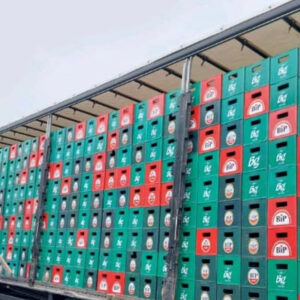 HDPE-Flaschenkaesten-gruen-und-rot HDPE-Flaschenkaesten-gruen-und-rot